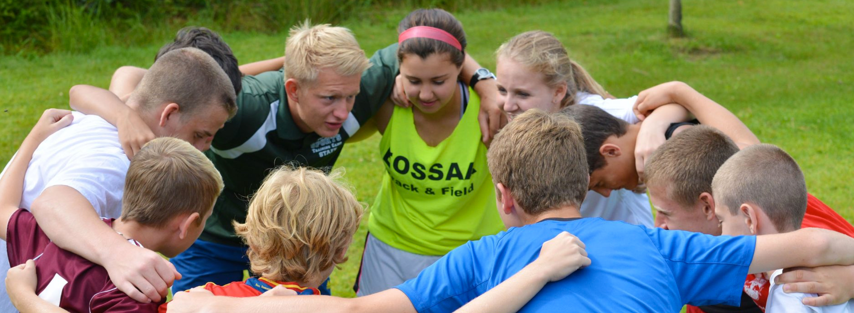 He is at camp. Спортивные ритуалы. Взаимопомощь в спорте. Командные ритуалы. Сотрудничество в футболе.